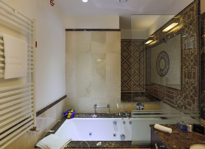 Bathroom at Hotel International in Iasi, Romania